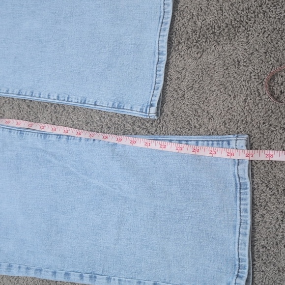 LOFT Light Wash Straight Leg Jeans size 14 - Picture 8 of 12